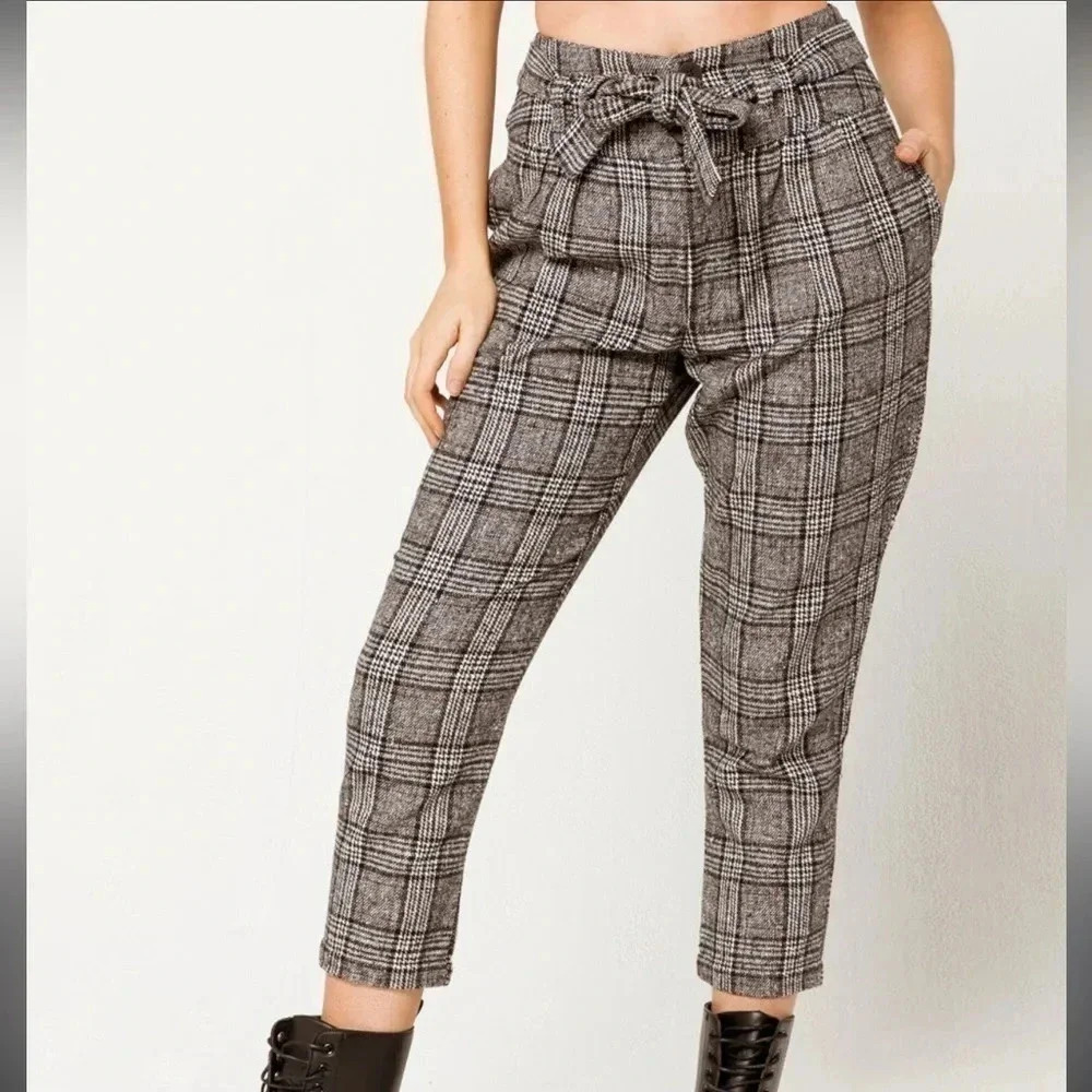 Lira Women’s Black Plaid Eleanor High Rise Paper Bag Waist Tweed Trousers M‎ NWT